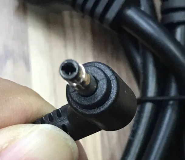 Fonte Para Notebook Dell 19.5v 3,34A 65w Plug Fino - Foto 3