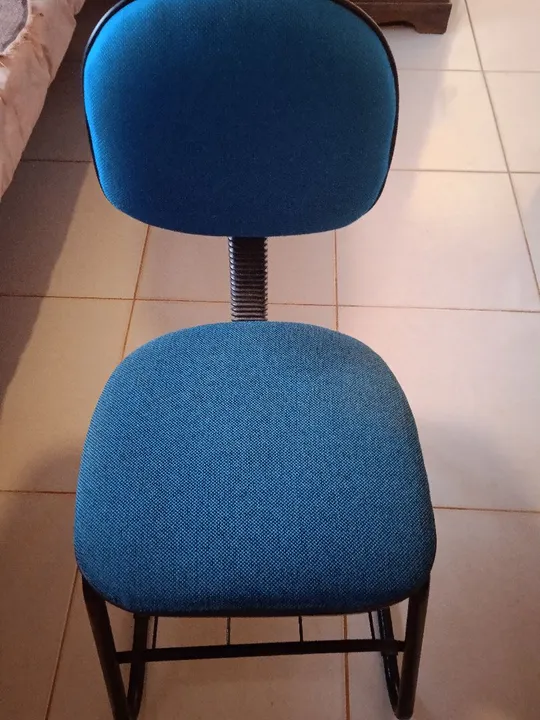 Cadeira de Escritório Azul