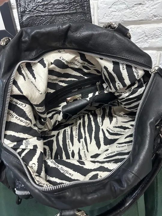 Bolsa Carmen Steffens Preta - Foto 6