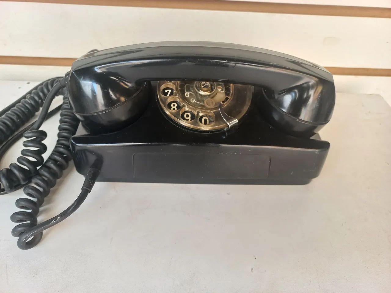 Telefone antigo de disco 