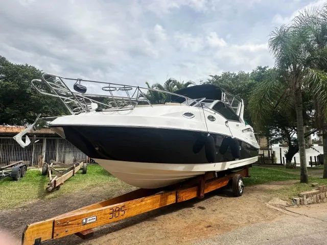 Lancha Focker 305GT - Ano 2023 - Mercruiser 6.2