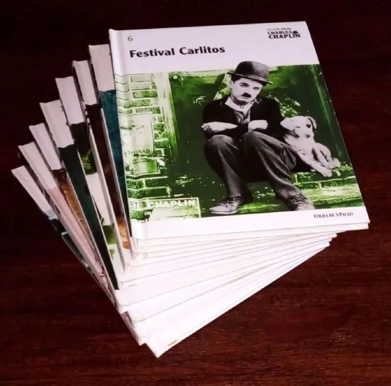 Coleção Folha Charles Chaplin com 20 DVD's