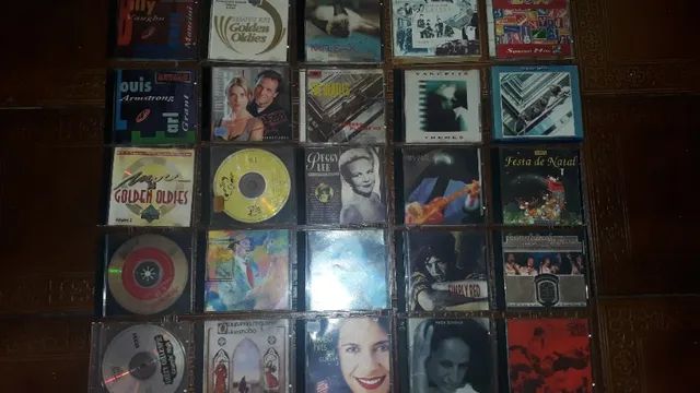 cds originais (40) + mini system aiwa 90 reais retirando