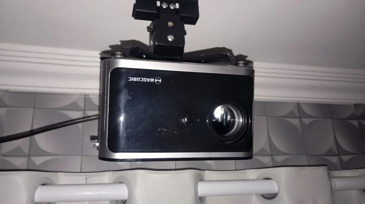 PROJETOR MAGIC CUBE HY350