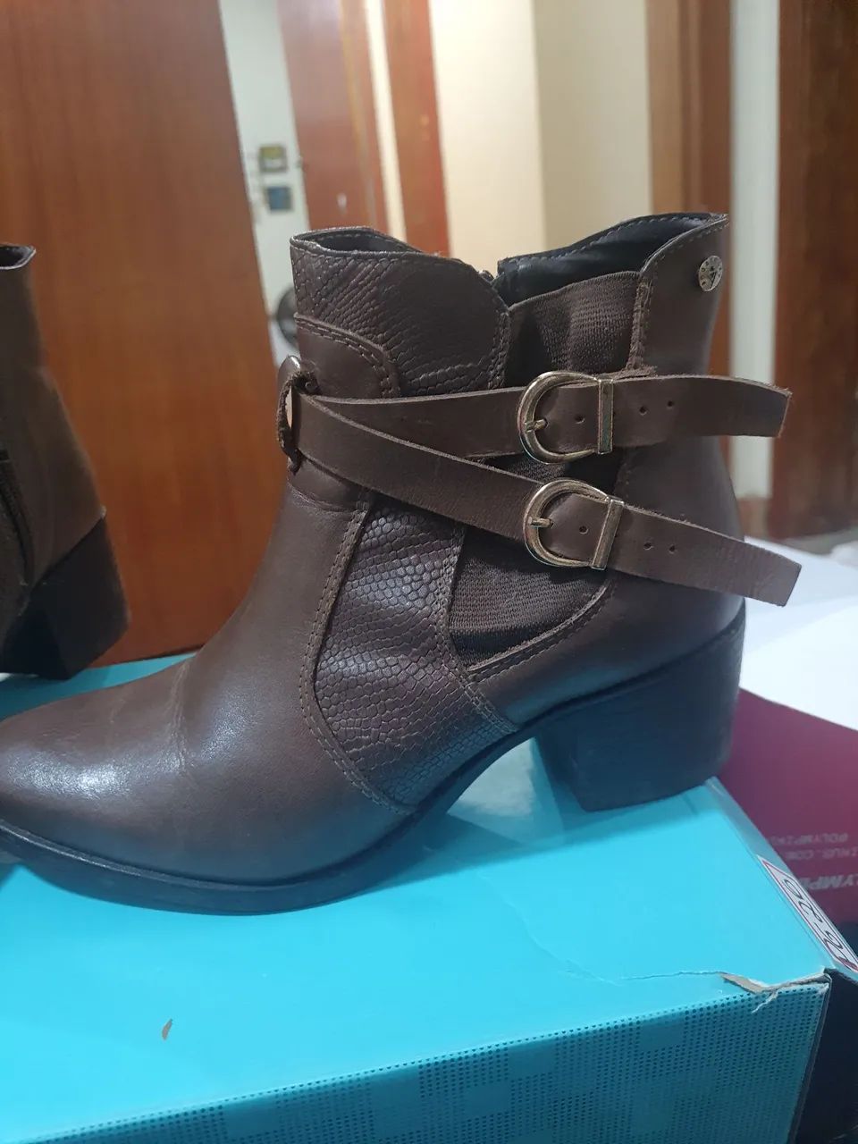 Bota Feminina Marrom