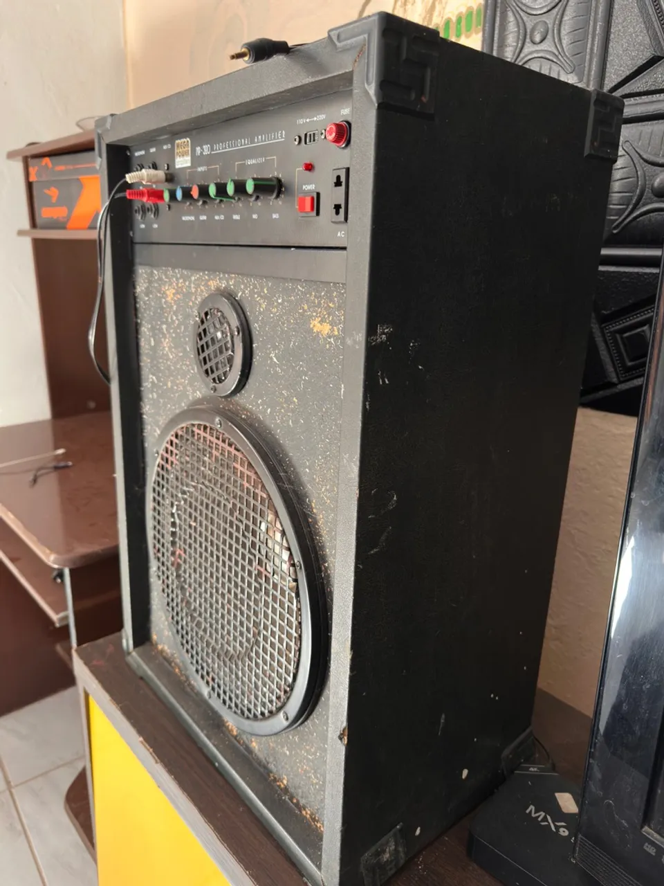 Amplificador de Som Profissional