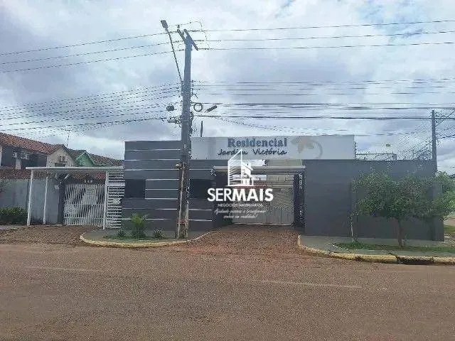 ALUGO SOBRADO NO RESIDENCIAL JARDIM VICTÓRIA . Valor do aluguel: R$ 2.700,00 (incluso cond