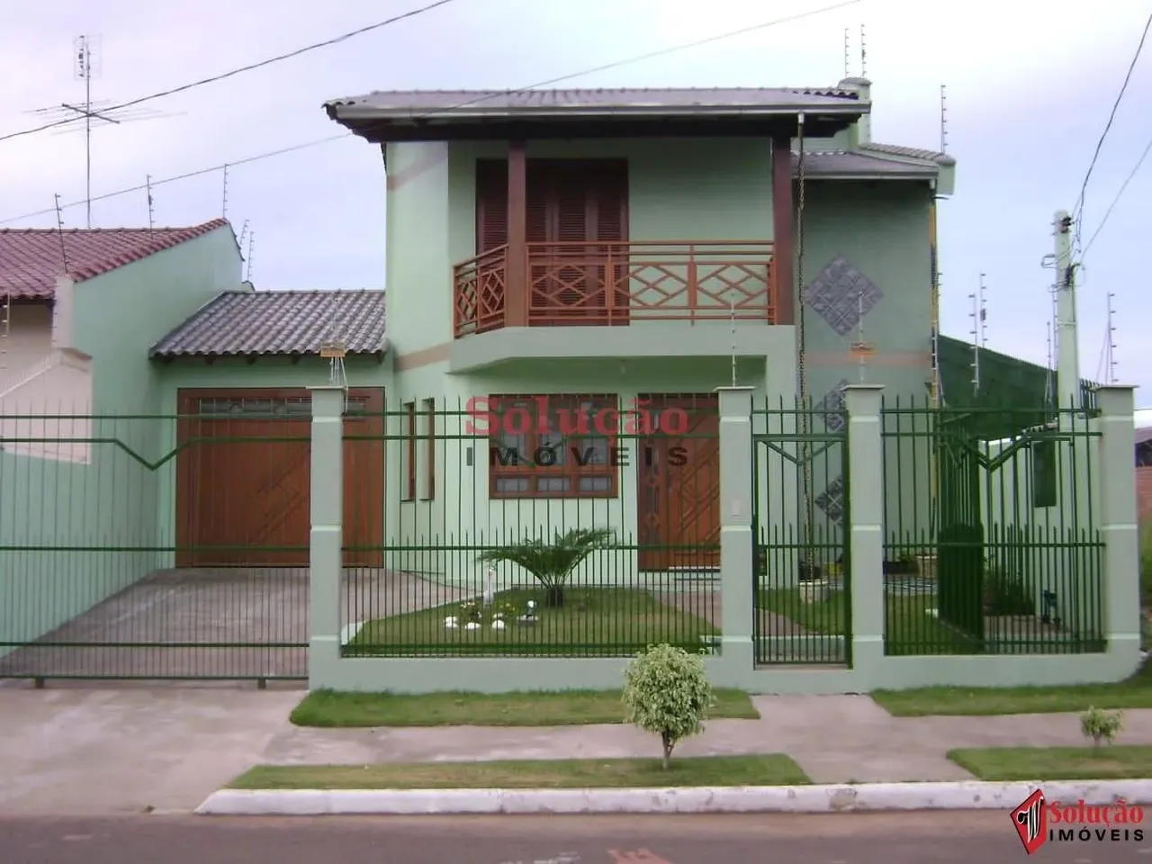 Sobrado à Venda em Canoas