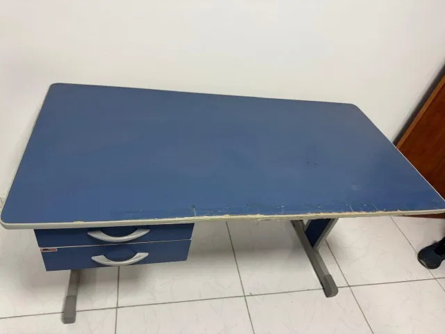 MESA ESCRITÓRIO COM 2 GAVETAS