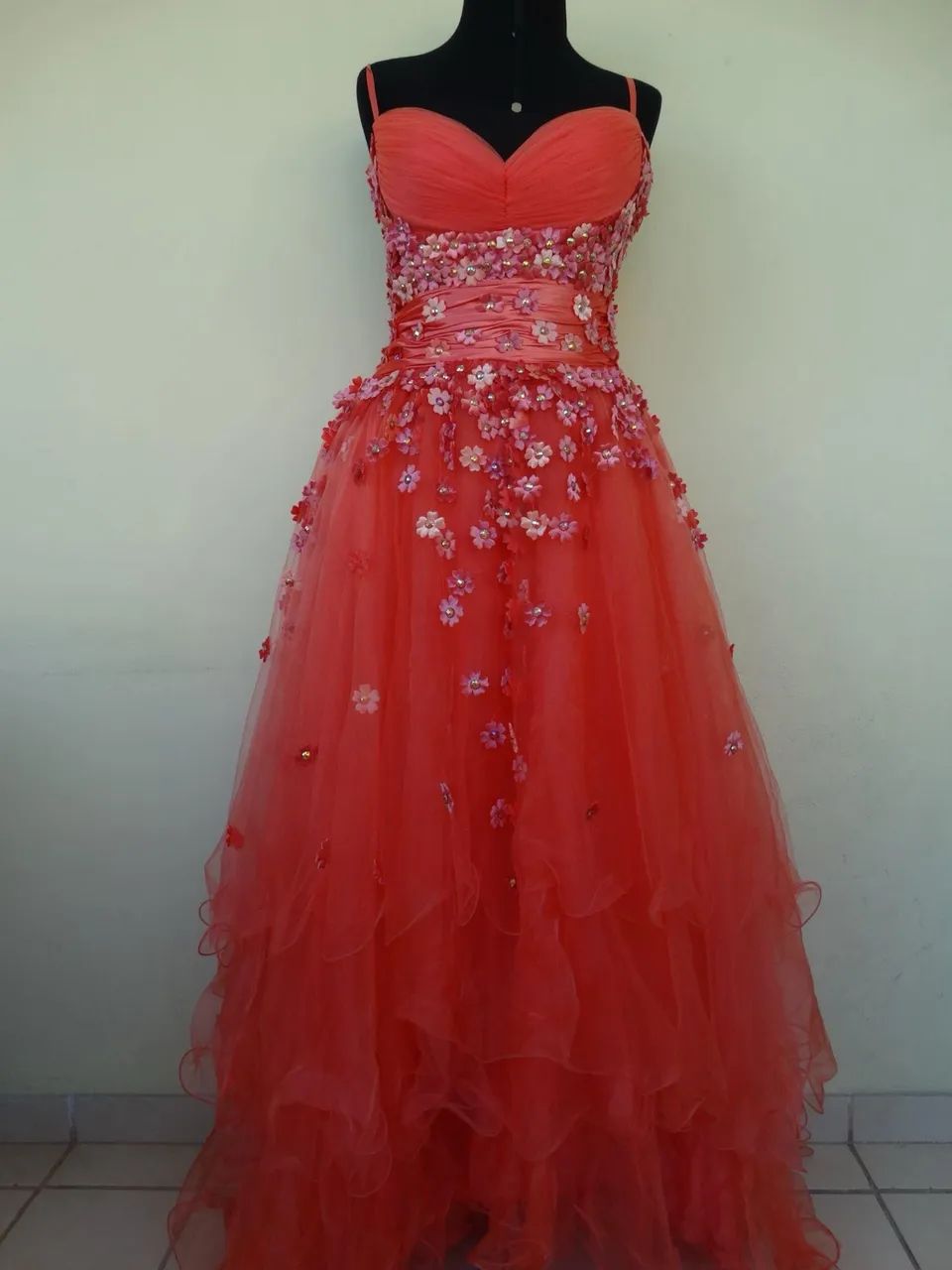 Vestido de Festa 12x R$ 13,57  lindíssimo tipo princesa. Veste P (36/38) - Foto 3