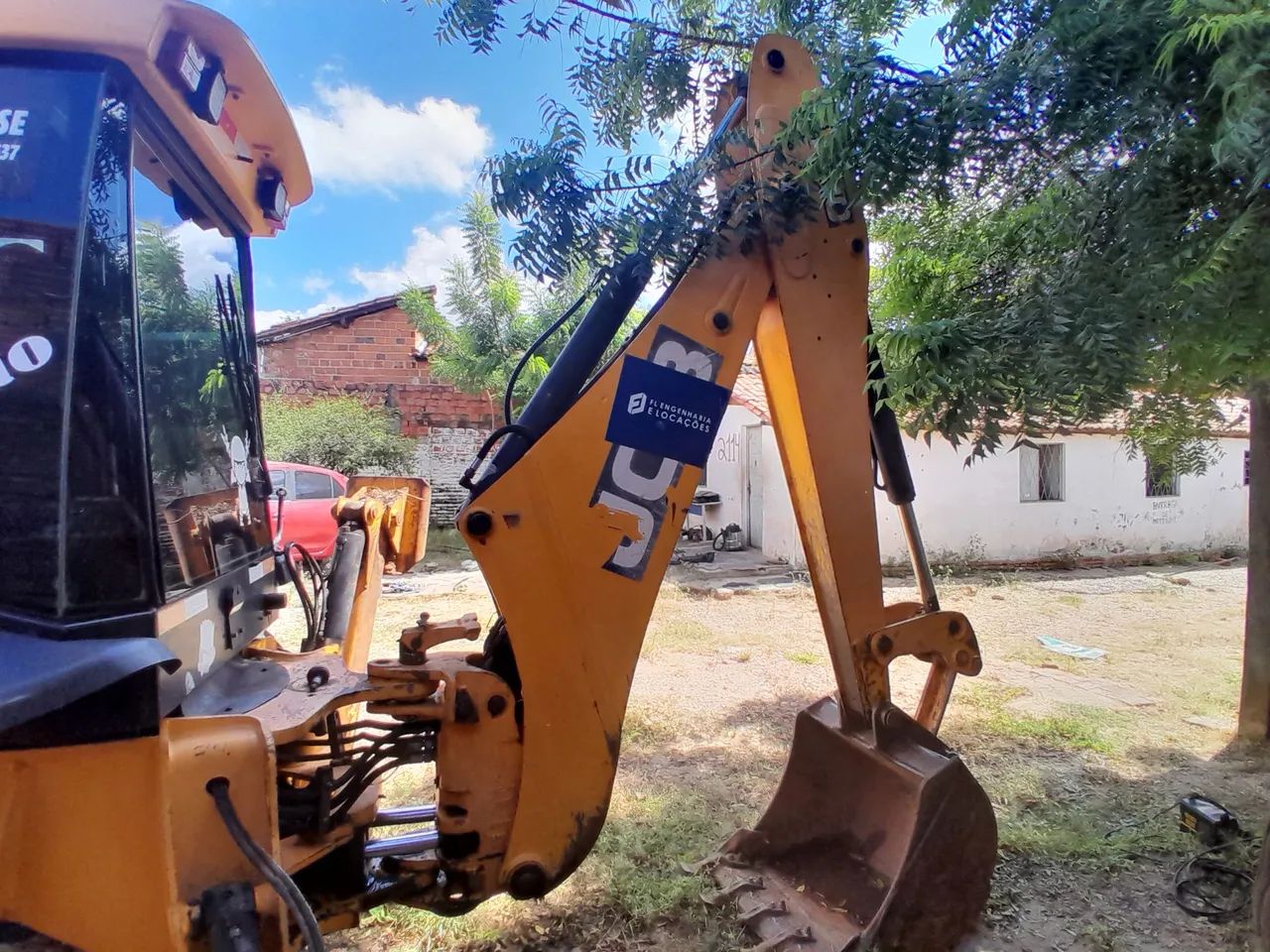 Retroescavadeira JCB 2012 - Foto 3