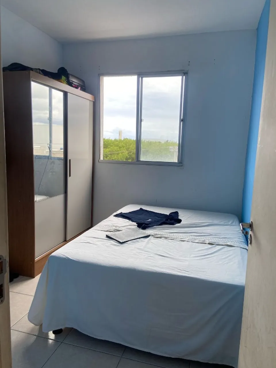 Alugo quarto em apartamento na serra apenas pra mulher