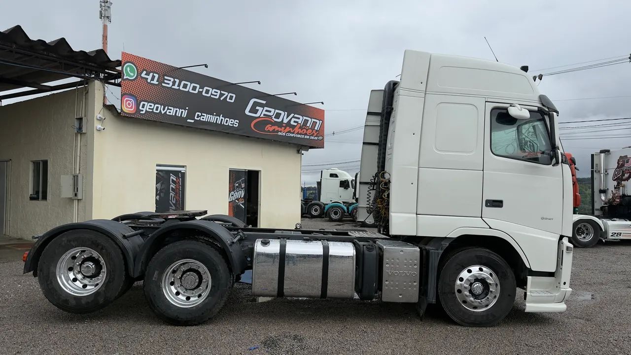 FH 460 Globetrother 6x2 2014 único dono  - Foto 3