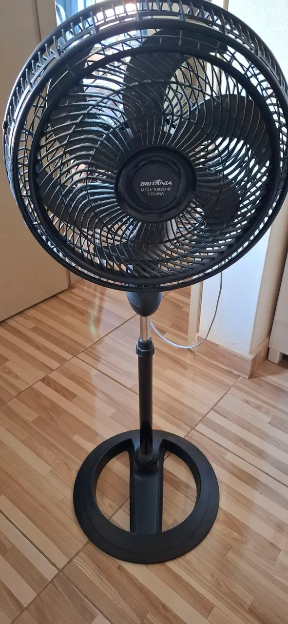 Ventilador de Coluna Britânia Mega Turbo 40