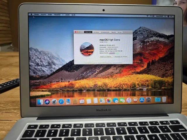 MACBOOK AIR 13" 2017 - 8GB RAM SSD 130GB, bateria: 252 ciclos.