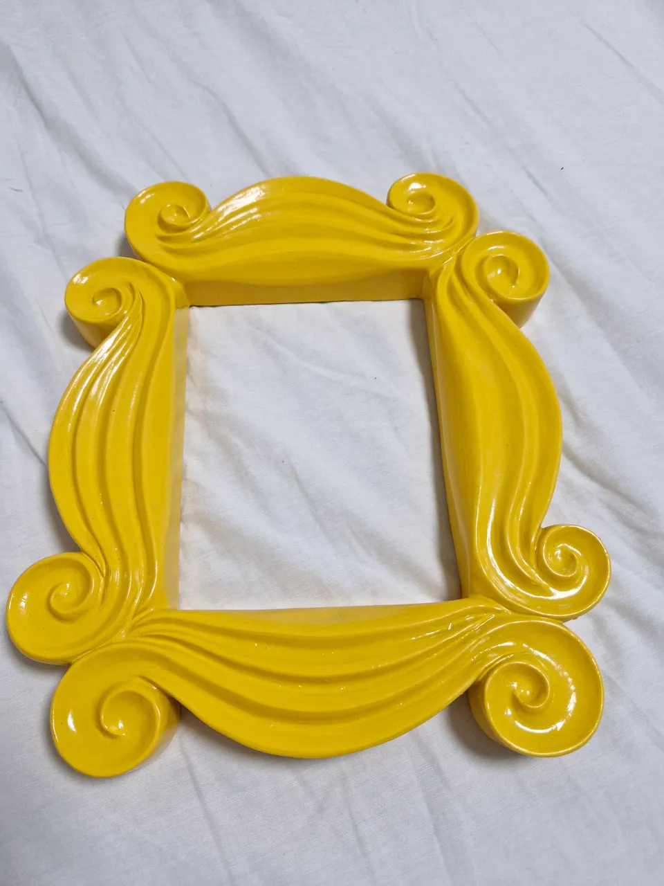 Moldura Amarela Friends - Decoração de Parede