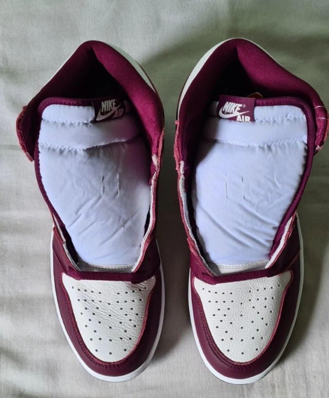 Nike Air Jordan 1 Retro High OG　BORDEAUX Air Jordan 1 Retro High OG 'Bordeaux'