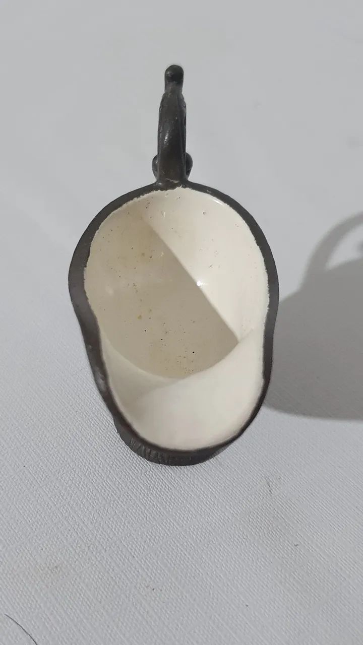 Molheira de metal com interior esmaltado antigo - Foto 4