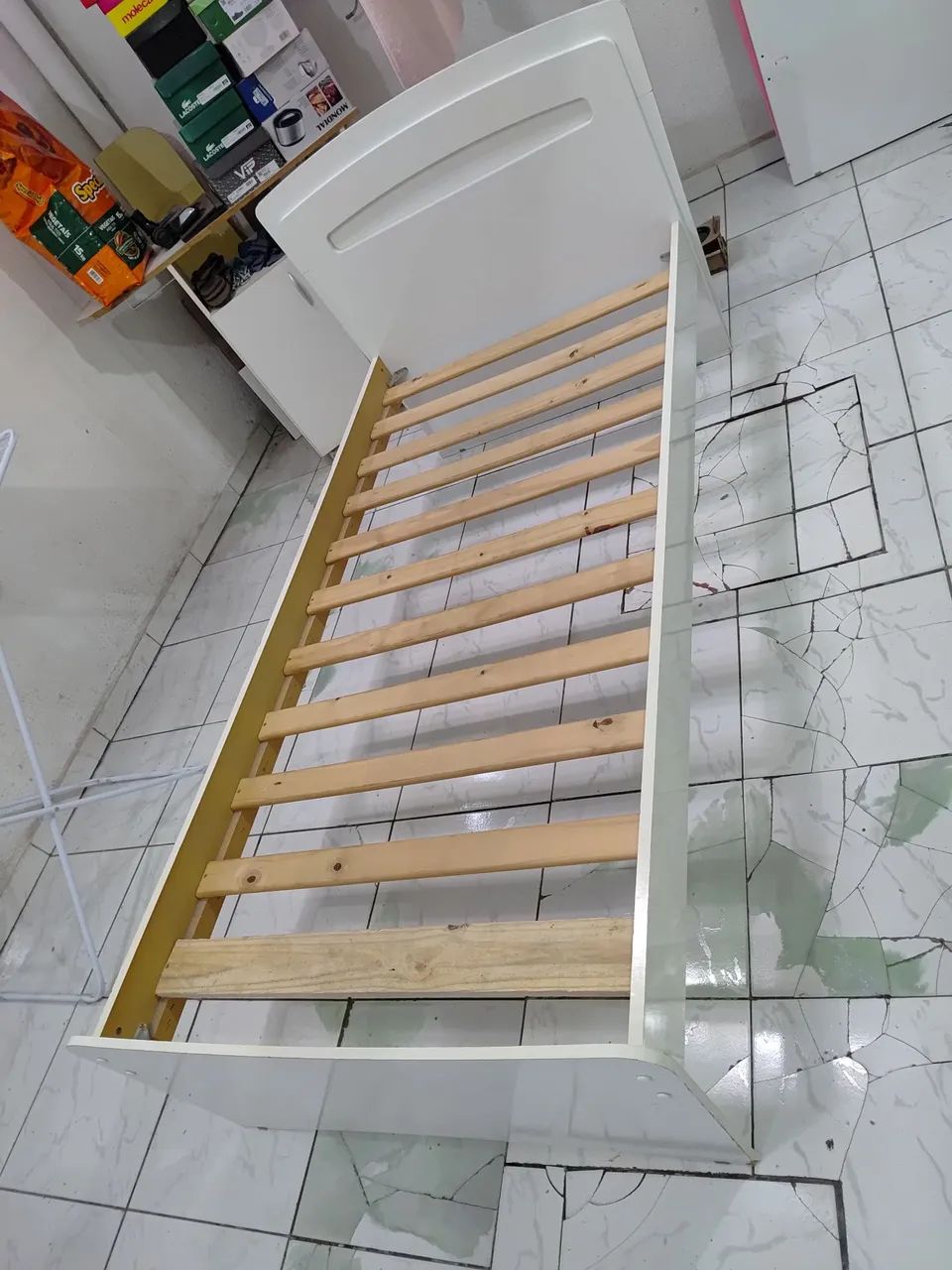 Cama solteiro  com colchão  - Foto 3