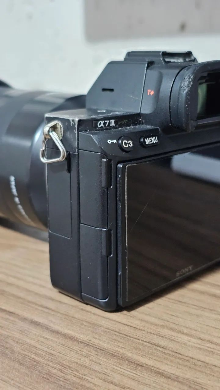 Câmera Sony  A7 III + Lente 20mm f2.8  - Foto 4