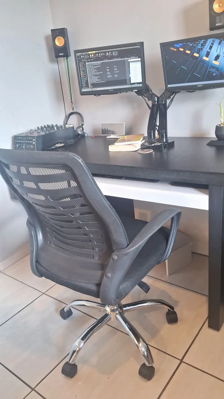 2 Cadeiras de Escritório Ergonômica com Rodinhas