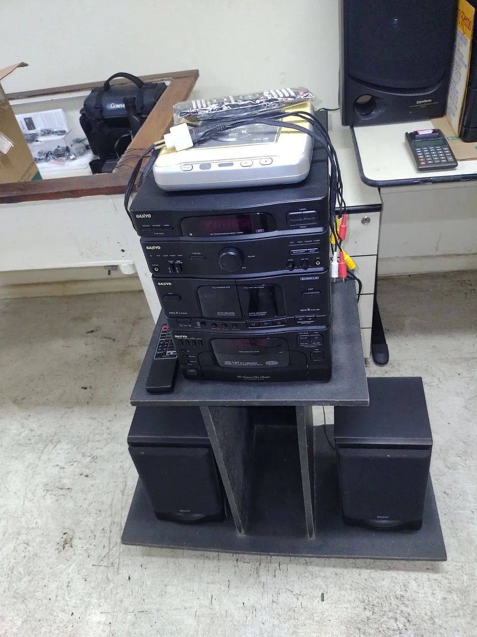 Racks em Mdf, vários modelos, perfeito estado. E outros. - Foto 5