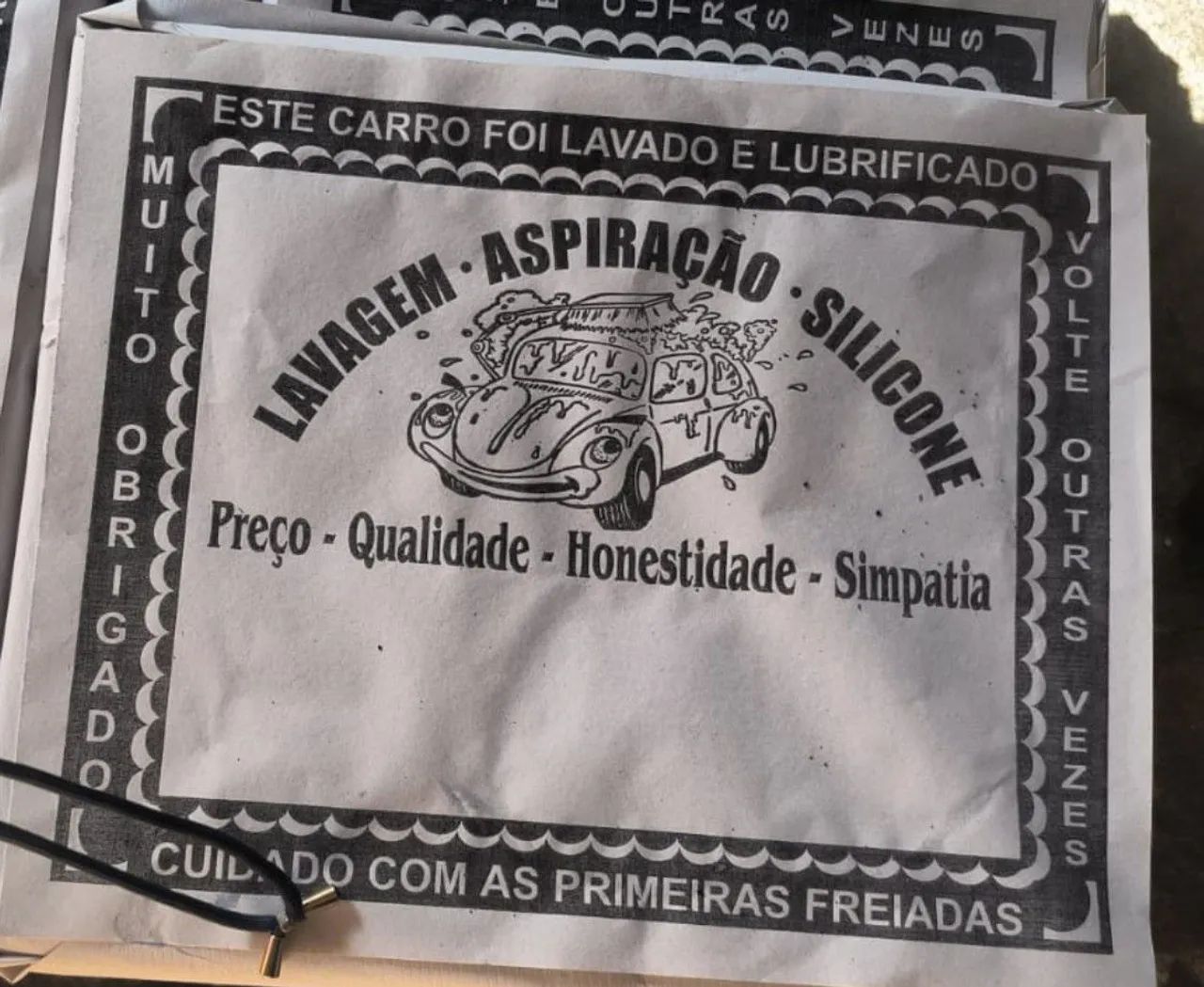 Tapete de papel para lava jato