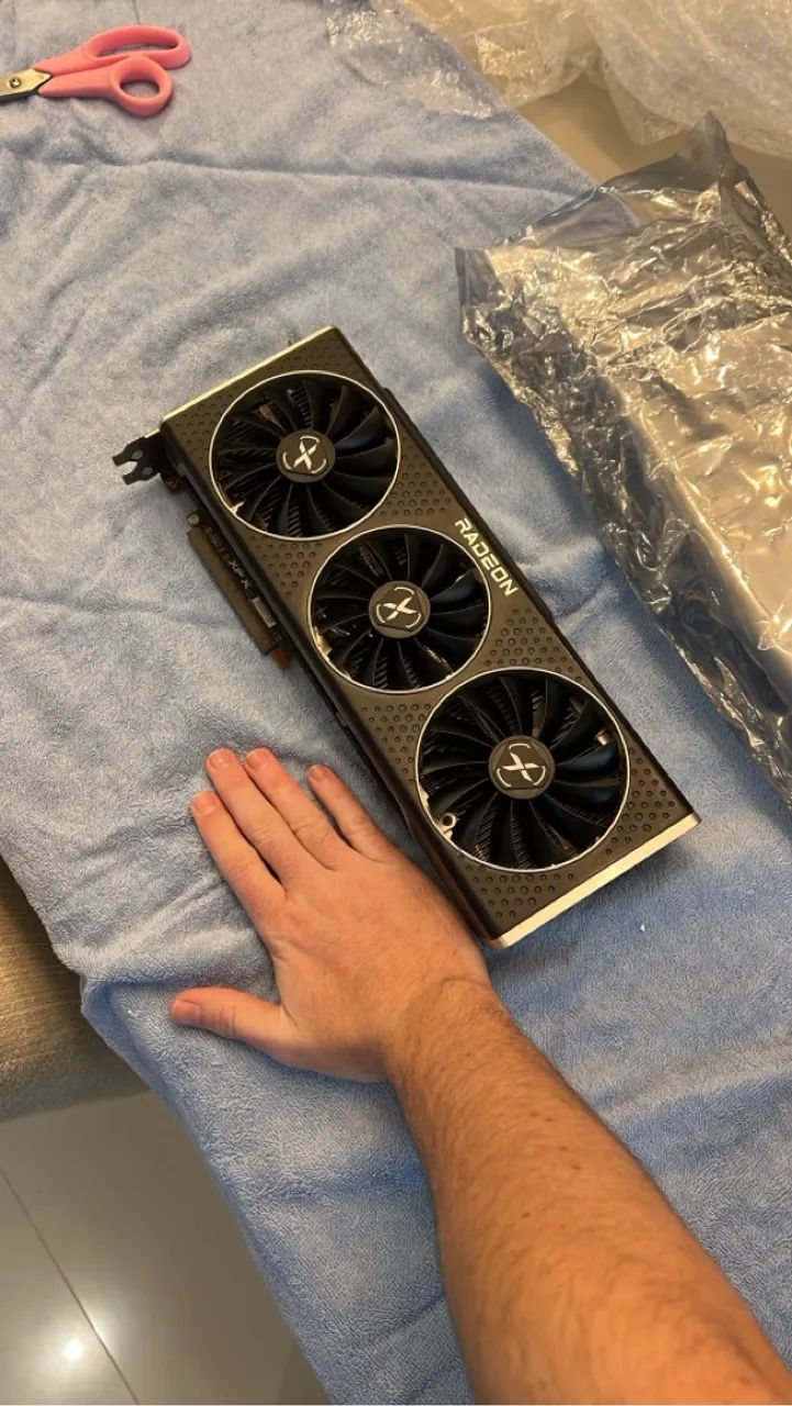 Placa de Vídeo Radeon RX 6800 XT 16GB XFX merc - Foto 3