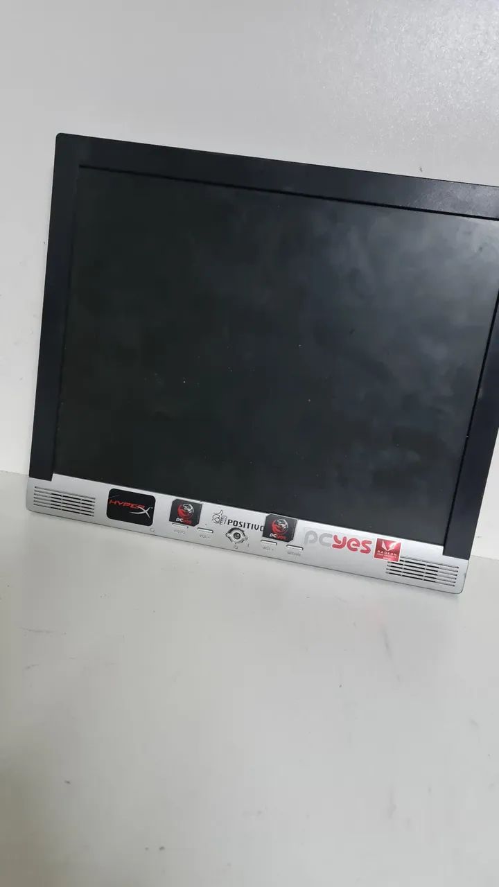 Monitor LCD 15.6 polegadas sem o pé 