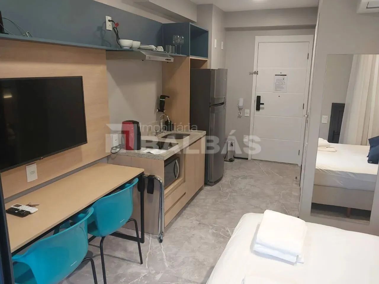 STUDIO MOBILIADO - PRÓXIMO AO METRÔ SANTA CRUZ E HOSP. SÃO PAULO - VENDA / ALUGA