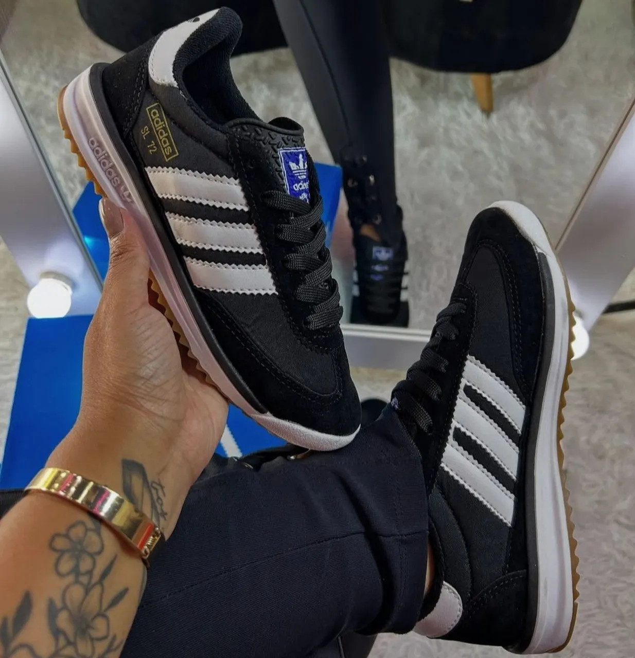 Tênis Adidas SL 72