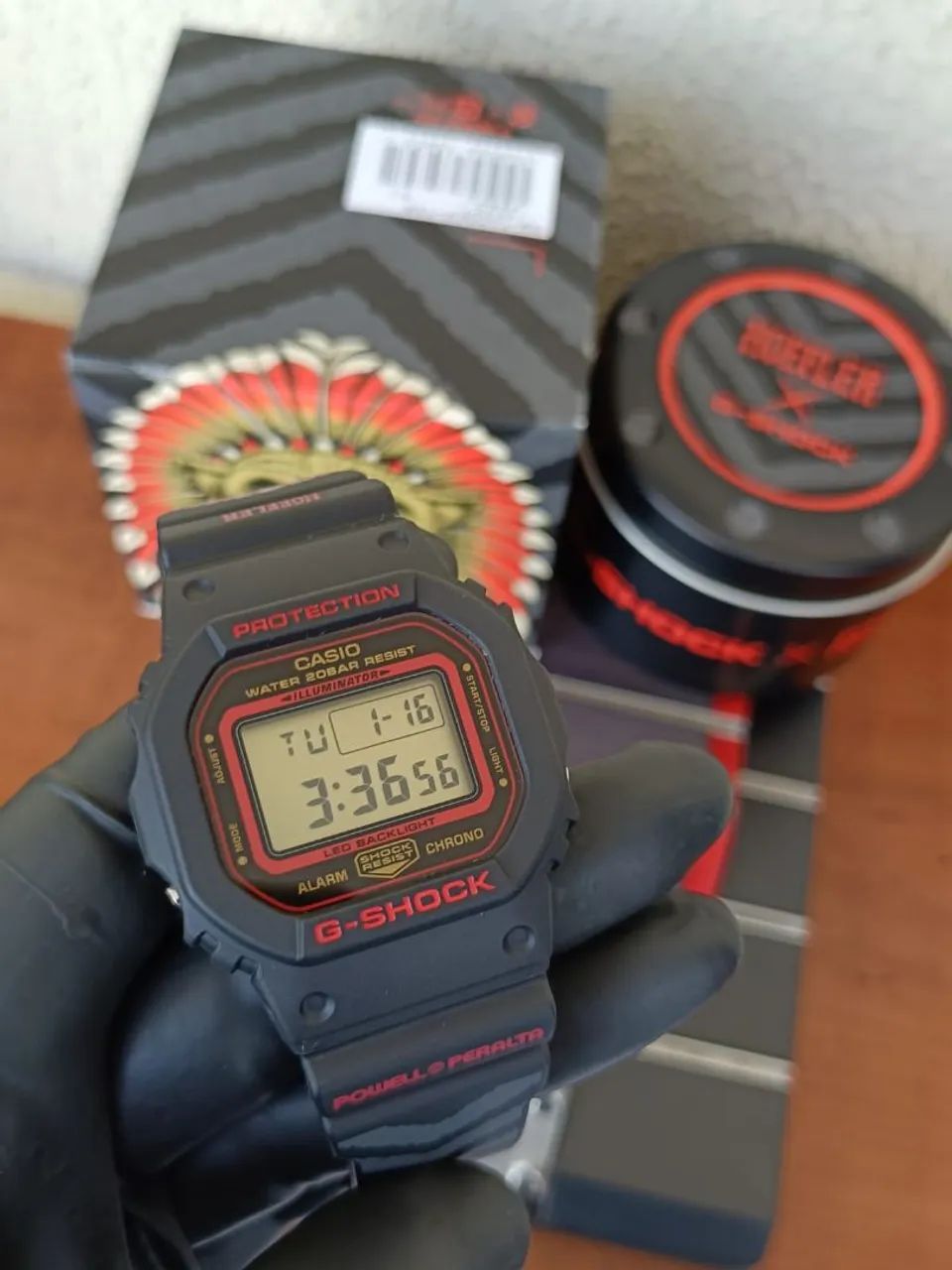 Relógio G-Shock DW-5600KH-1 Powell Peralta<br>Preço da loja