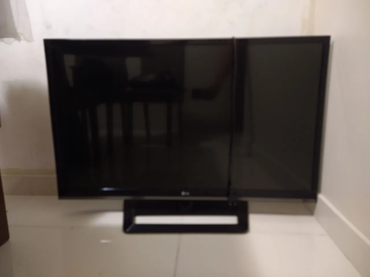 TV LG 42 polegadas ( smart tv)