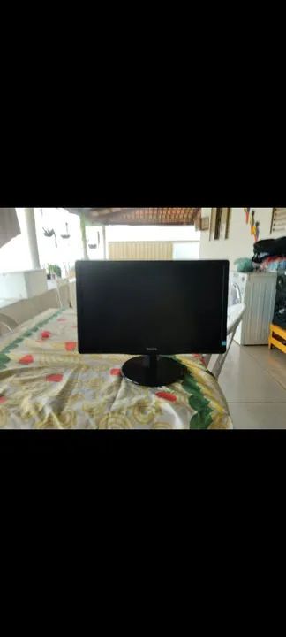 Monitor 19 pol Philips 60hz VGA - Foto 5