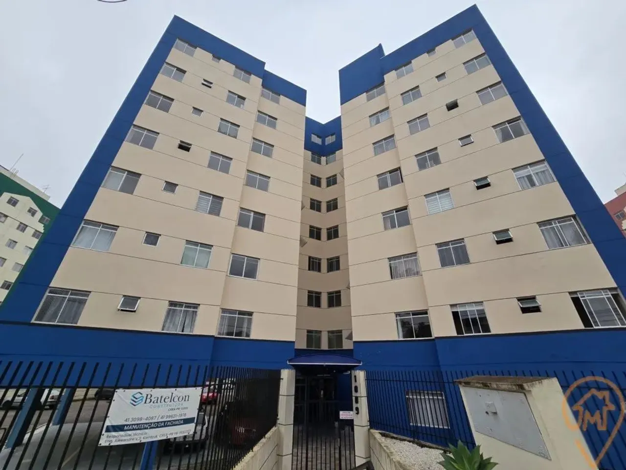 Apartamento com 3 quartos para alugar por R$ 2100.00, 72.00 m2 - HAUER - CURITIBA/PR
