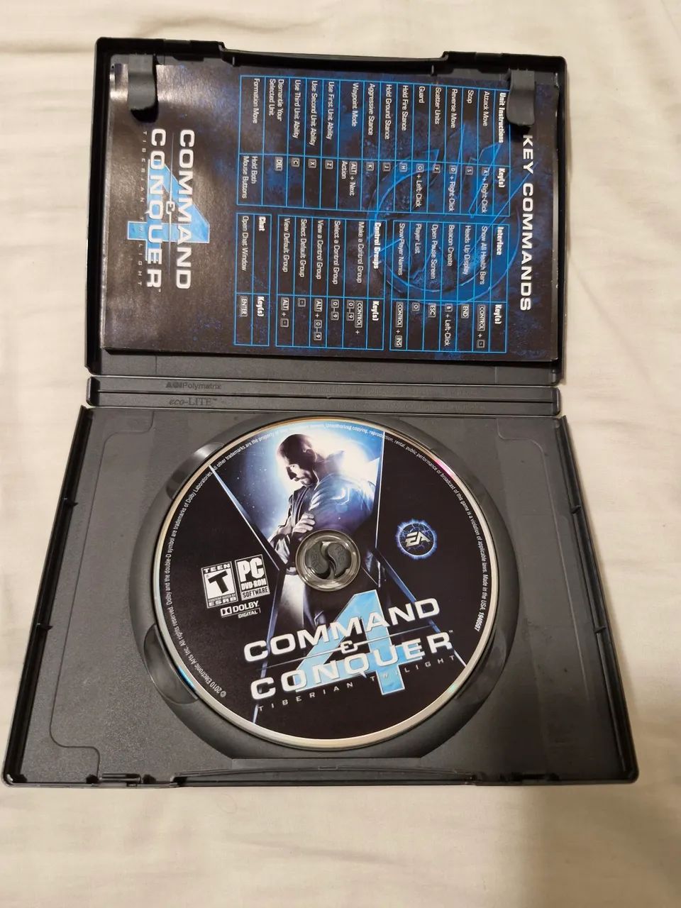 Jogo PC Command & Conquer Tibério Twilight (DVD) em bom estado - Foto 3