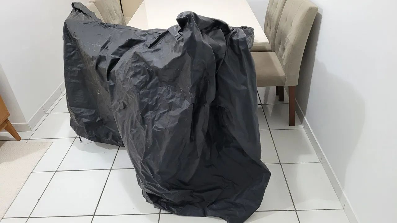 Capa de moto reforçada - usada