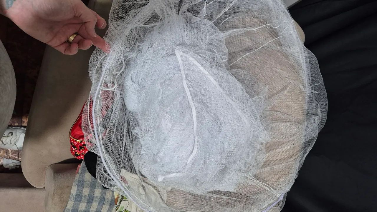 Mosquiteiro de teto - novo (serve para berço, cama de solteiro ou casal) - Foto 2