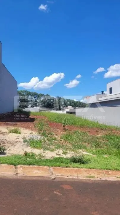 Terreno à venda em Condomínio Fechado - Cravinhos!