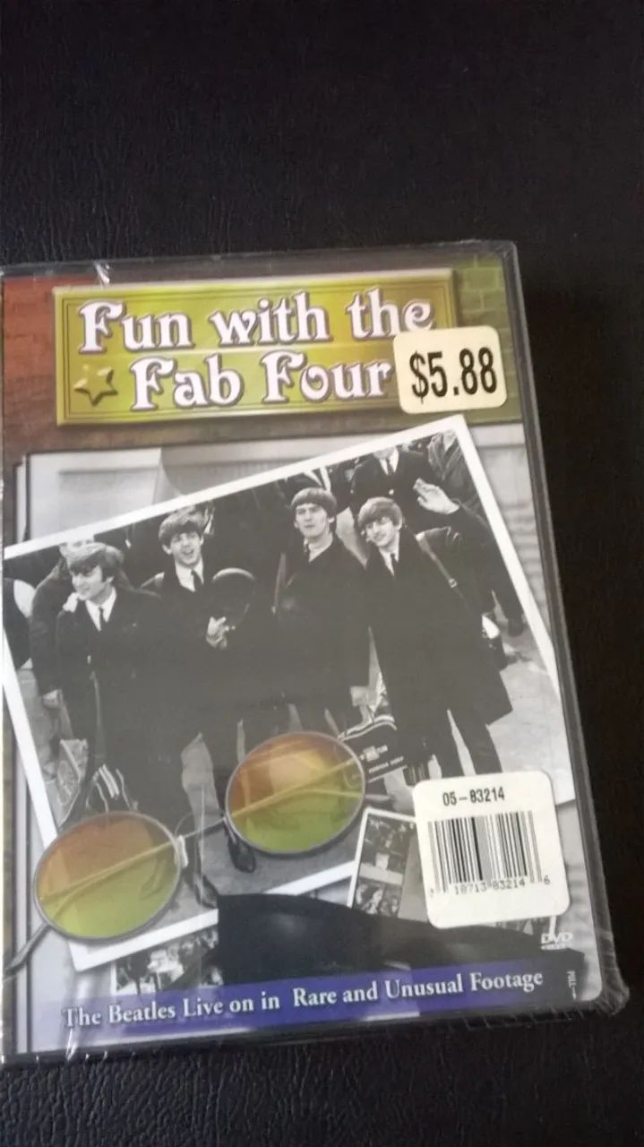 2 dvd's importados (USA) dos Beatles ainda lacrados de fábrica - oportunidade!!! - Foto 2