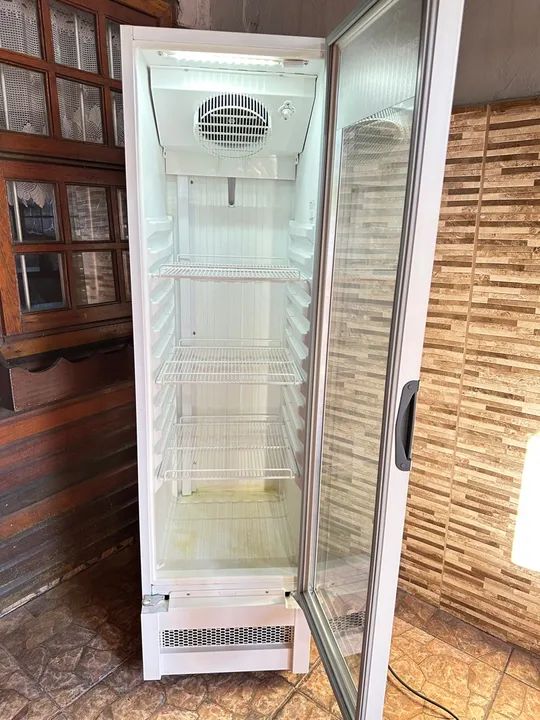 Visa cooler slim Metalfrio praticamente NOVO - Foto 4