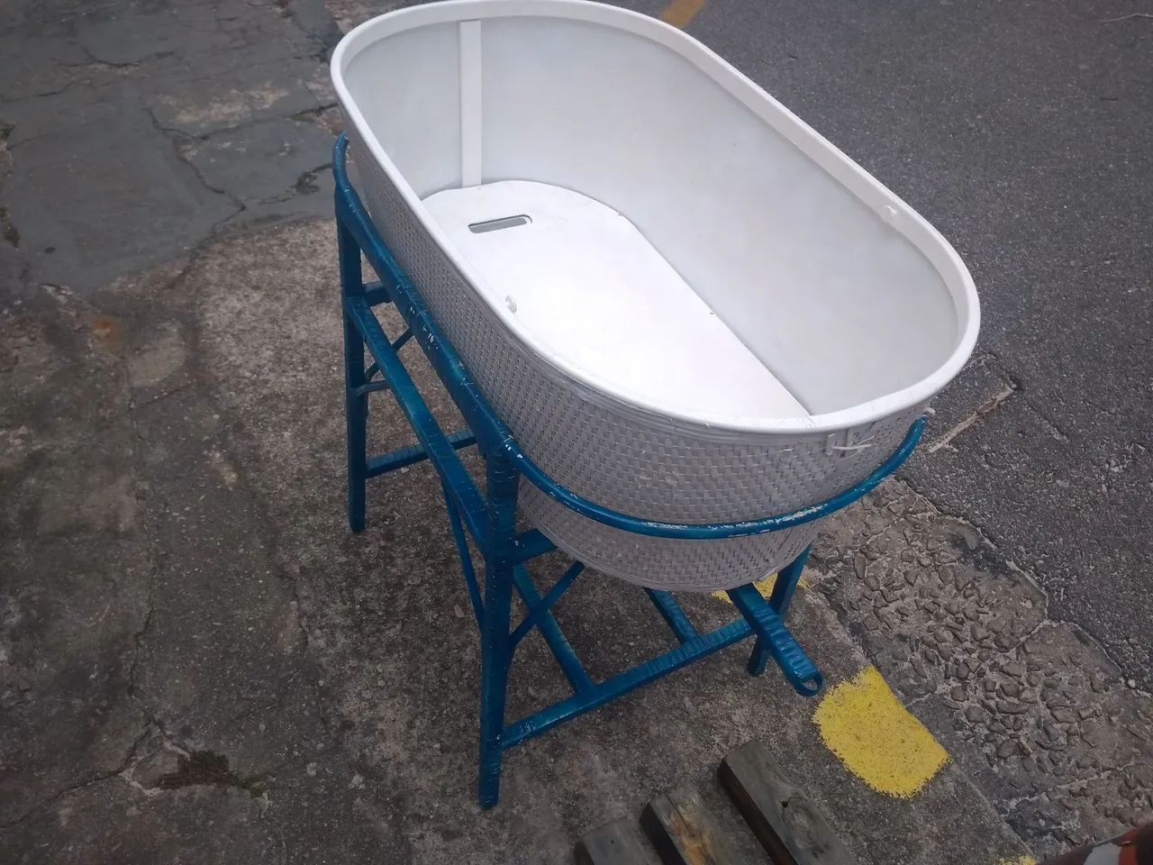 Cesto  p bebê (. Semi novo )  feito em Vime. - Foto 5