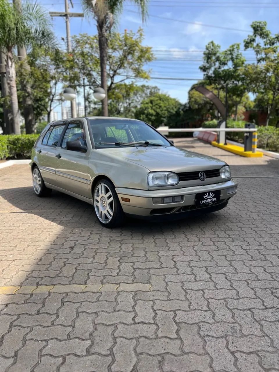 Vw Golf Glx, carro de ano 1996 modelo 1997, motor 2.0Mi. - Foto 3