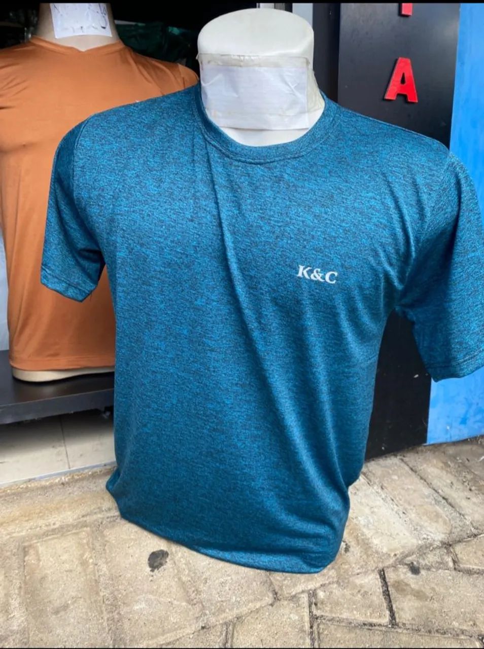 Kit com 5 camisas  academia lazer e para o dia a dia  - Foto 2