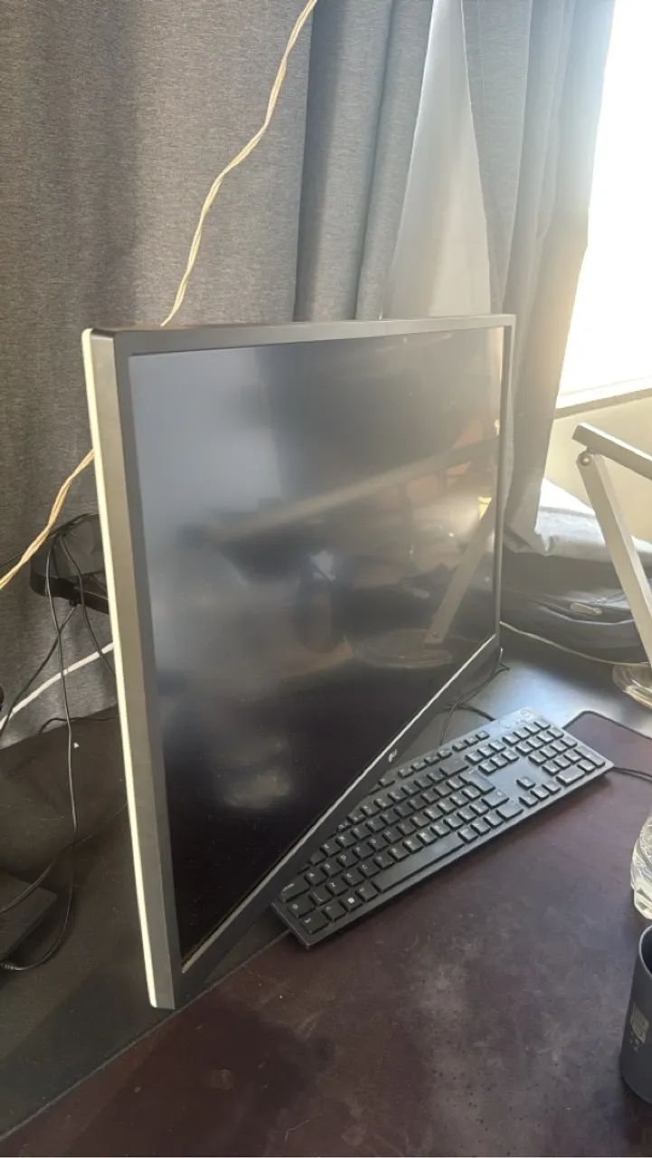 Monitor 4K LG 27UL500  - Ótimo Estado - Foto 3