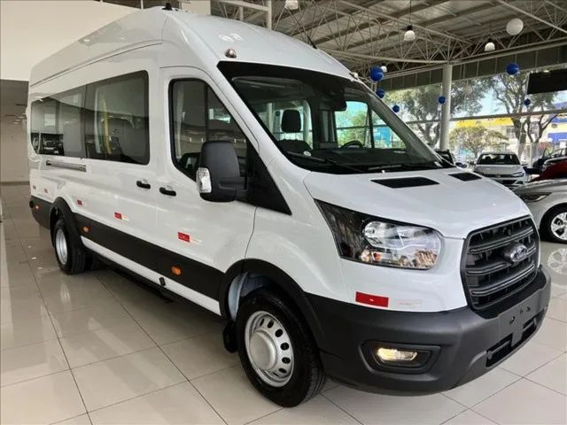 FORD TRANSIT 2.0 ECOBLUE DIESEL MINIBUS 17+1 460E MANUAL