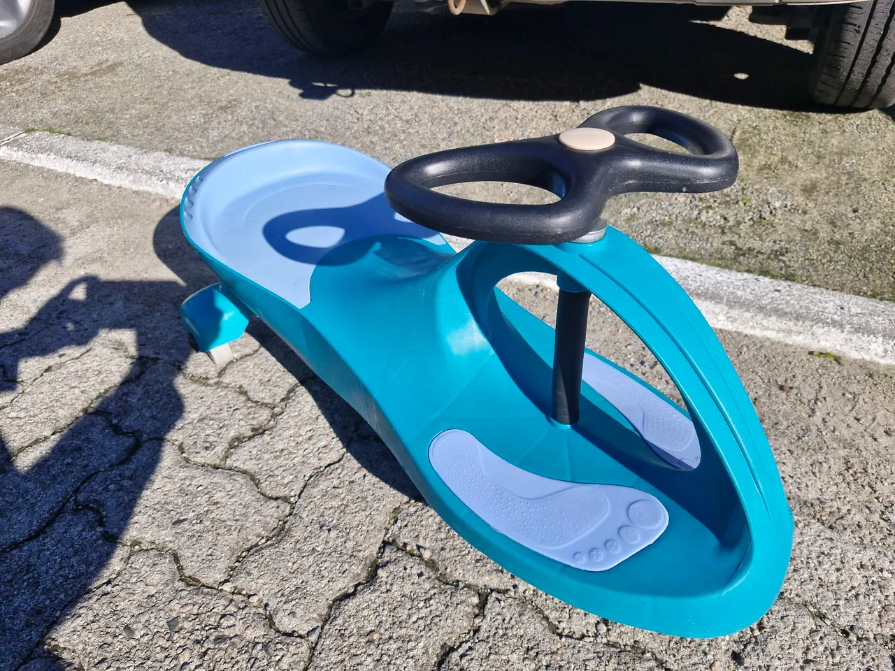 Carrinho de Rolimã Zig ZagAzul - Diversão Garantida!
