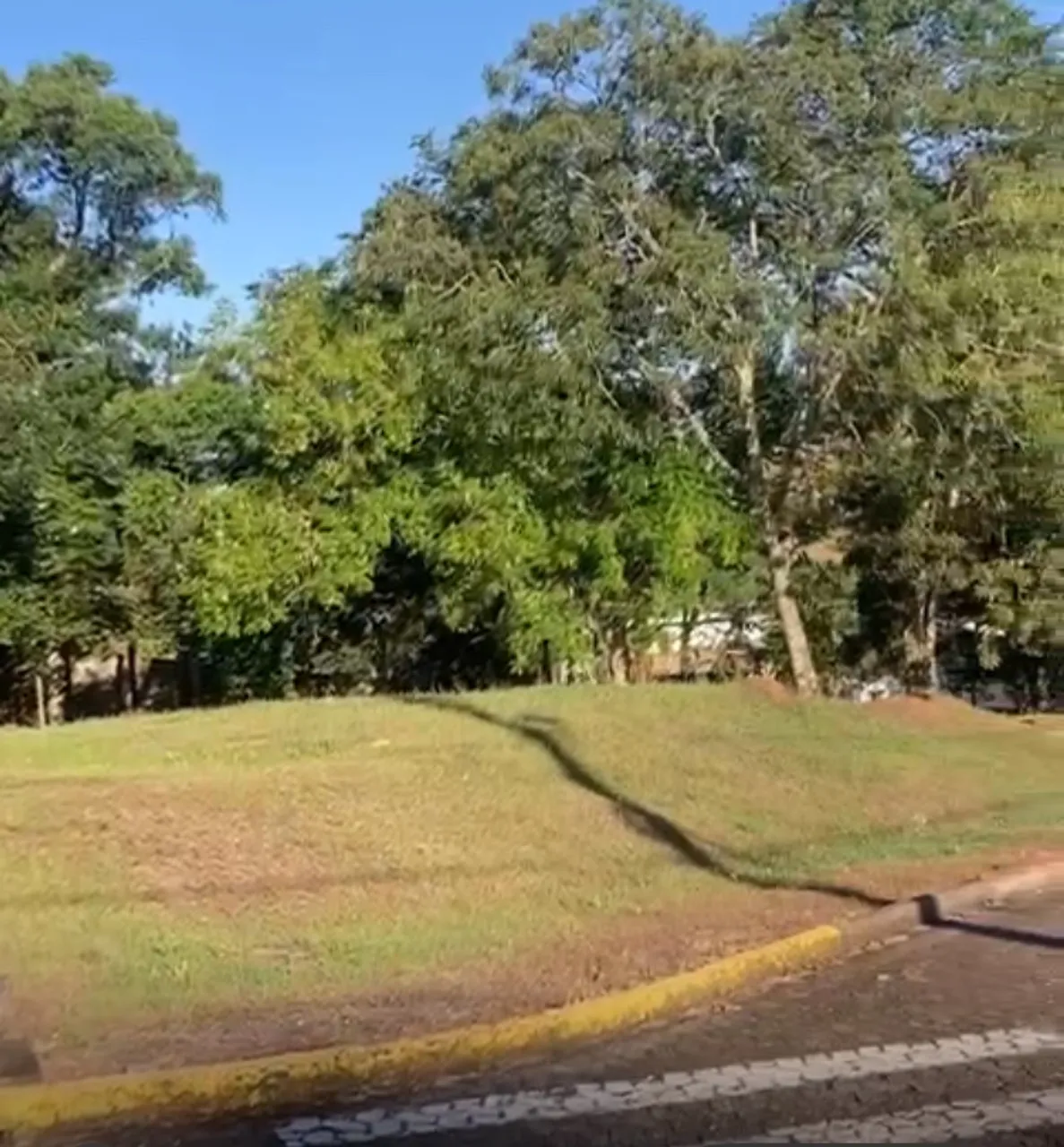Vendo terreno em condomínio fechado (Figueiras) - Santa Cruz do Sul