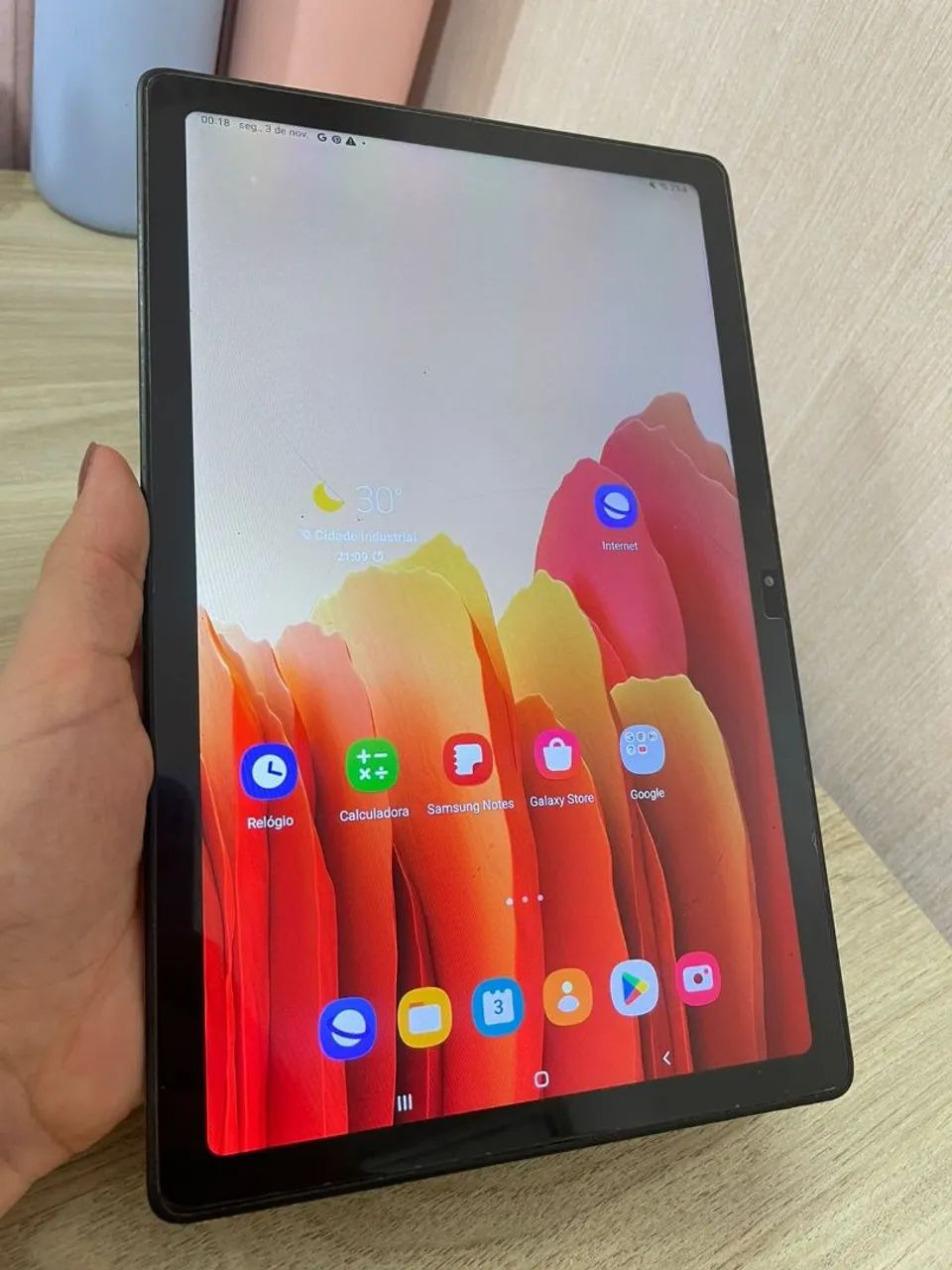 Tablet Samsung A7 dourado  - Foto 5