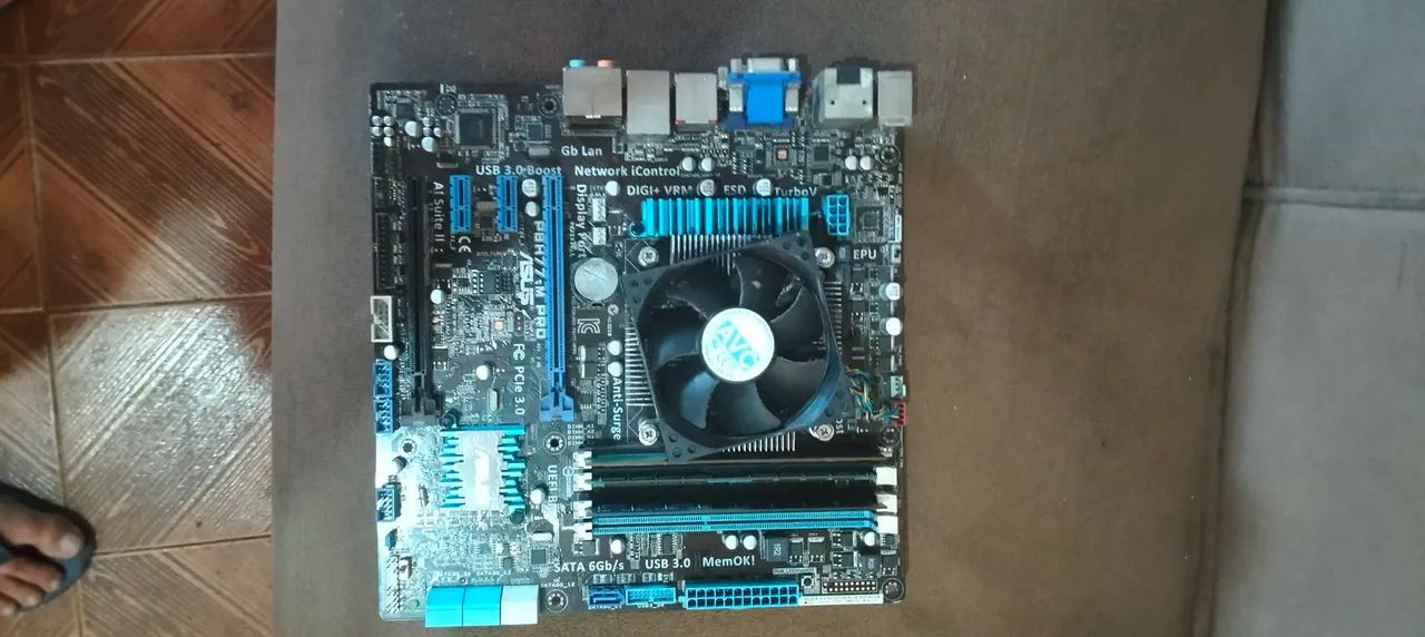 Placa Mãe ASUS P8H77-M PRO I7 3770s 16gb DDR3 - Foto 2